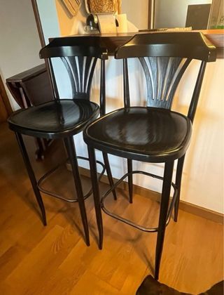 Taburetes Altos Thonet Negros (2 unidades)