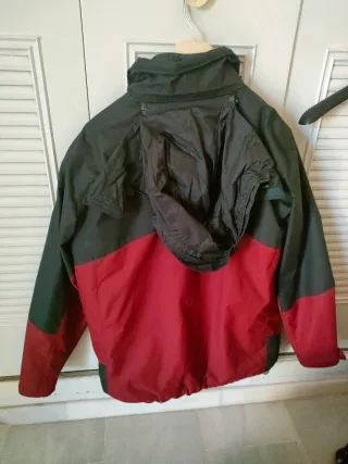 Chubasquero Columbia Negro y Rojo