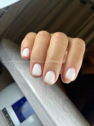 UÑAS | MANICURIA | NAILS