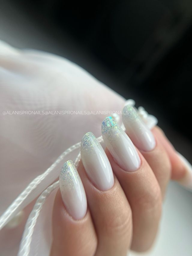 UÑAS | MANICURIA | NAILS