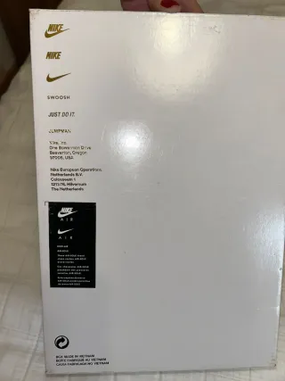 Zapatillas Jordan Air Rojas y Negras