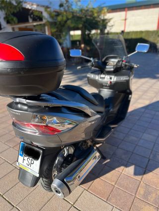 Suzuki Burgman 400