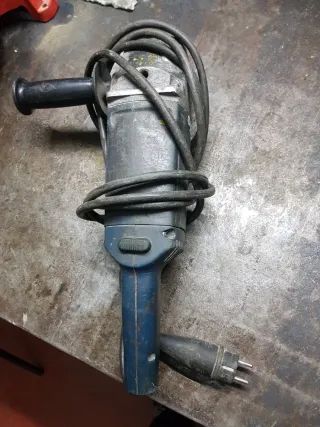 Amoladora eléctrica Bosch usada