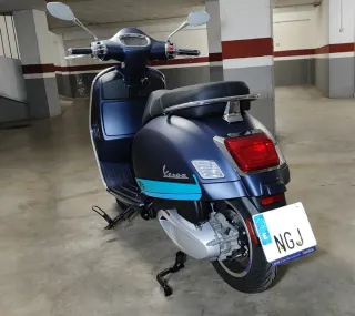 Vespa GTS 310 Supertech Azul Mate