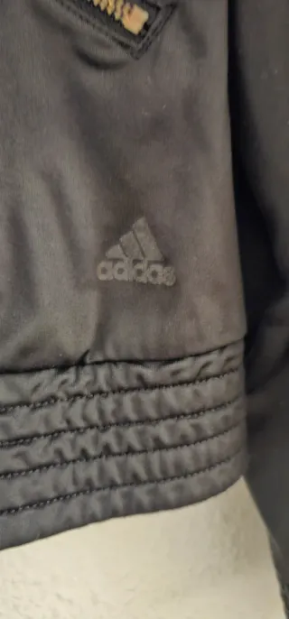 Chaqueta Adidas Negra con Capucha