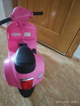 Moto eléctrica infantil rosa
