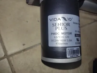 Motor DC 24V con actuador lineal