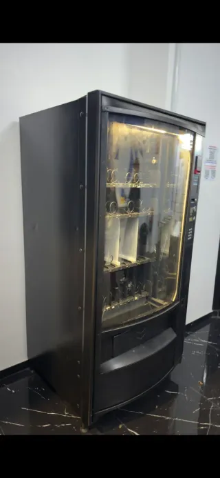 Máquina Expendedora Negra