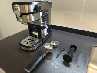 Cafetera Espresso Cecotec Cumbia y molinillo