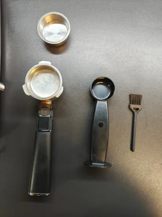 Cafetera Espresso Cecotec Cumbia y molinillo