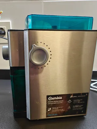 Cafetera  y molinillo Espresso Cecotec Cumbia