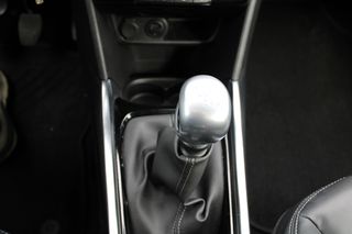 Peugeot 2008 1.6 hdi 2014