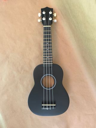 Ukelele Soprano 21" con funda y accesorios - Negro