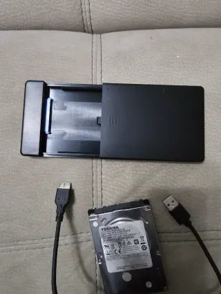 Hard disk Toshiba + case esterno