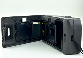 Cámara analogica compacta LEICA MINI 35/f3.5 - OK!