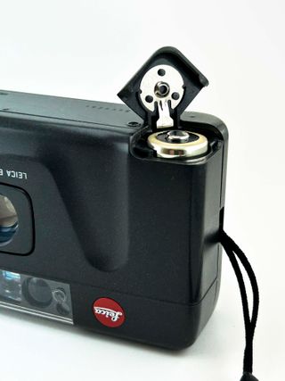 Cámara analogica compacta LEICA MINI 35/f3.5 - OK!