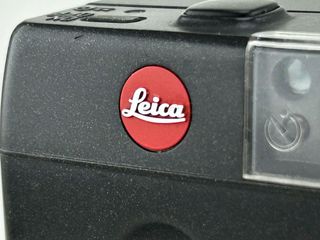 Cámara analogica compacta LEICA MINI 35/f3.5 - OK!