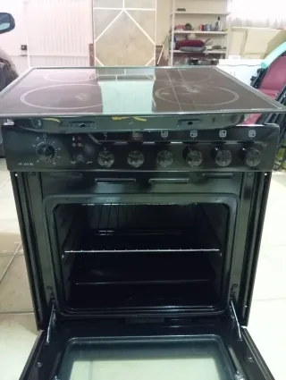 Conjunto Horno y Vitrocerámica Teka