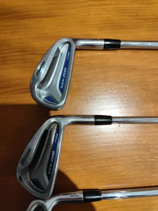 Hierros Mizuno MX 200 grips nuevos a estrenar