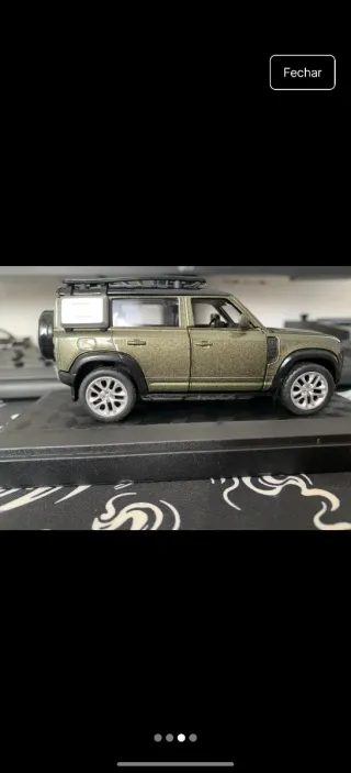 Miniatura Land Rover Defender 110 1:43