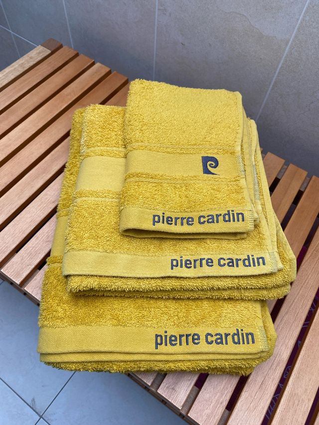 Set 3 Toallas Pierre Cardin mostaza