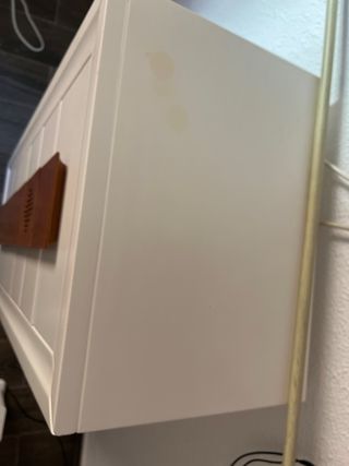 Cajonera de madera blanca