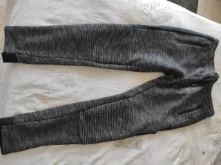 Pantalón térmico hombre gris y negro