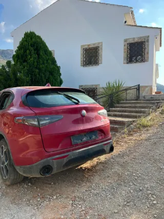 Despiece Alfa Romeo Stelvio INUNDADO