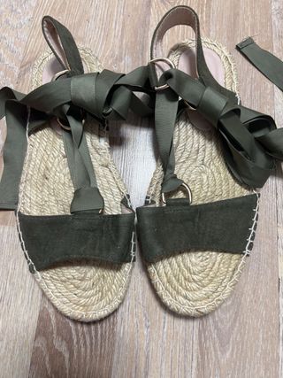 Sandalias rosas y verde oliva talla 38