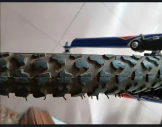 Bicicleta BMX Amarilla y Azul