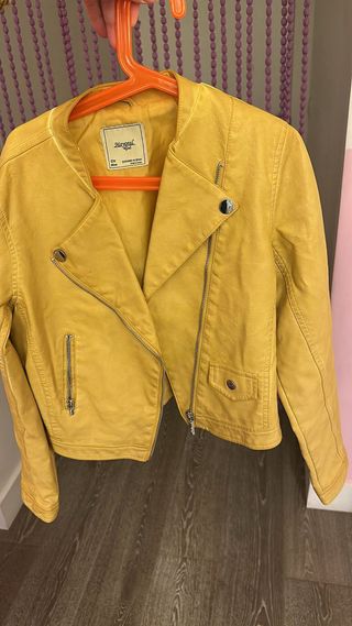 Cazadora acolchada roja