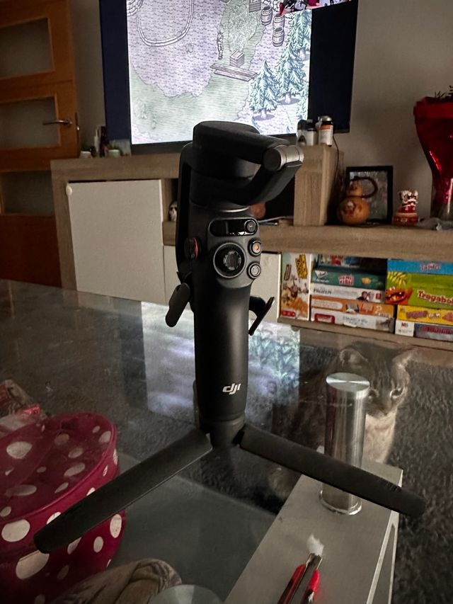 Estabilizador DJI Osmo Mobile 6