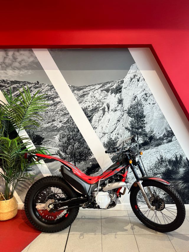 Montesa Cota 260 Trial