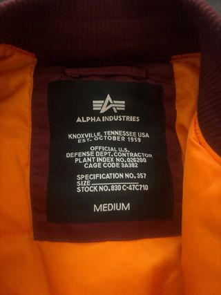 Chaqueta Alpha Industries Burdeos