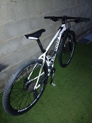 Bicicleta Montaña 29 Specialized