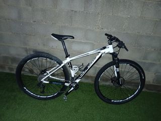 Bicicleta Montaña 29 Specialized