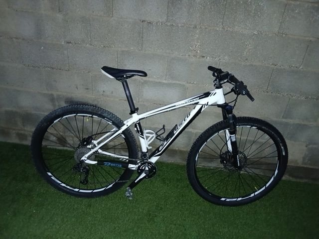 Bicicleta Montaña 29 Specialized