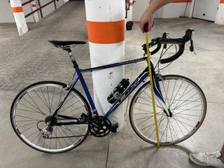 Bicicleta BH azul