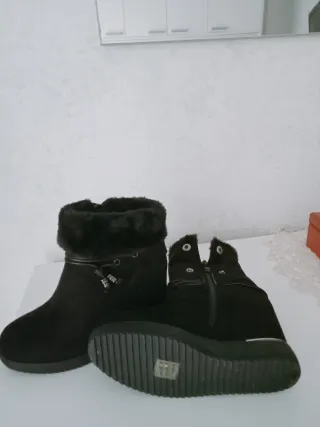 Stivaletti Zoe neri pelliccia foderati donna 36