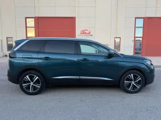 Peugeot 5008 2019
