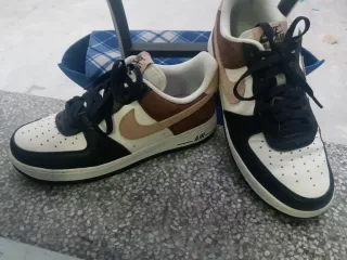 Nike Air Force 1 Beige/Negro/Marrón