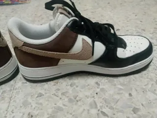 Nike Air Force 1 Beige/Negro/Marrón