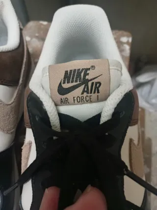 Nike Air Force 1 Beige/Negro/Marrón