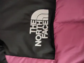 Chaqueta The North Face 700 Rosa y Negra