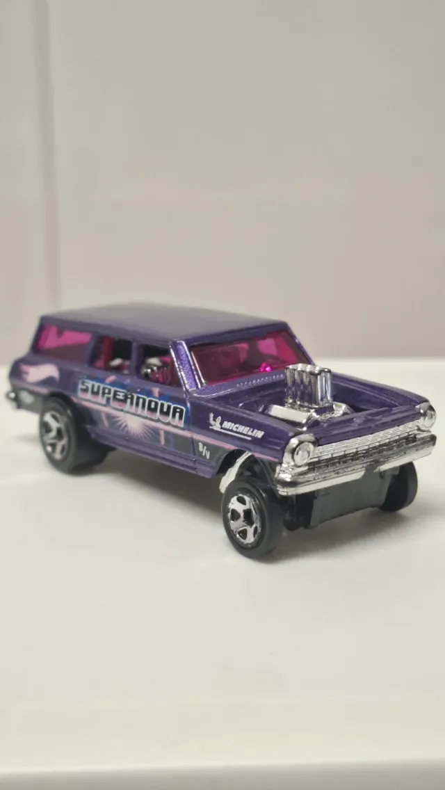 Hot Wheels Chevrolet Nova Gasser