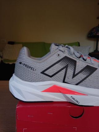 Zapatillas New Balance FuelCell Propel v5
