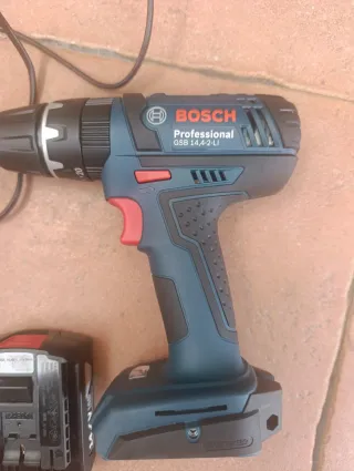 Taladro Bosch Profesional + Cargador + 2 Baterías