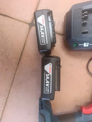 Taladro Bosch Profesional + Cargador + 2 Baterías