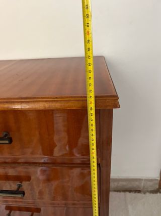 Cómoda vintage de madera