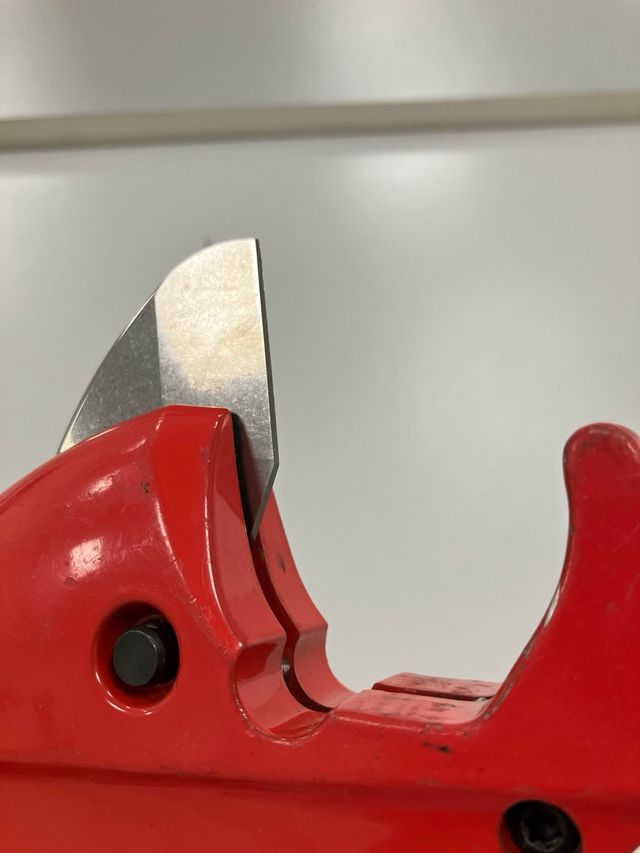 Tijeras Virax para plástico hasta 40mm